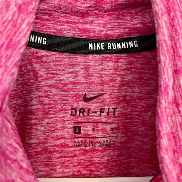 Nike running women’s top - Small - Picture 4 of 15